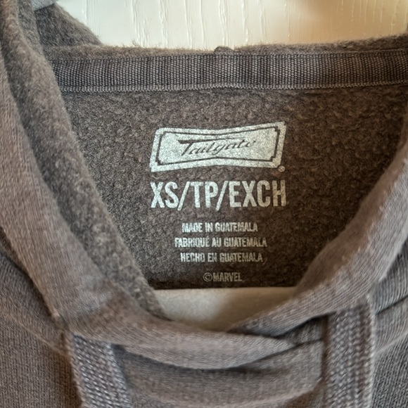 Tailgate Cropped Marvel Sweatshirt Washed Gray, Size XS - Picture 2 of 5